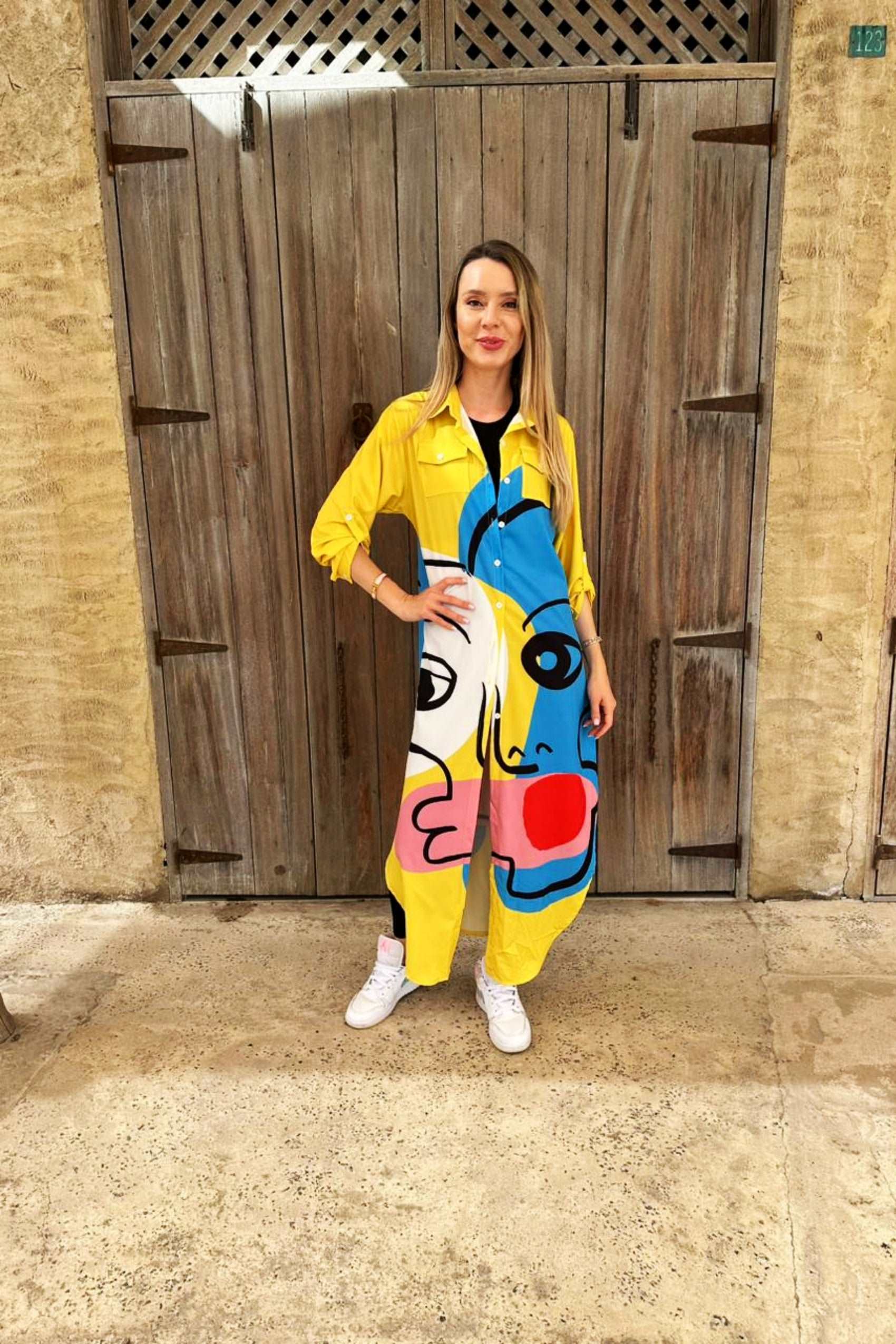 Yellow Picasso Shirt Dress Abaya. Colorful abayas.عباية قميص بيكاسو - عصرية وأنيقة