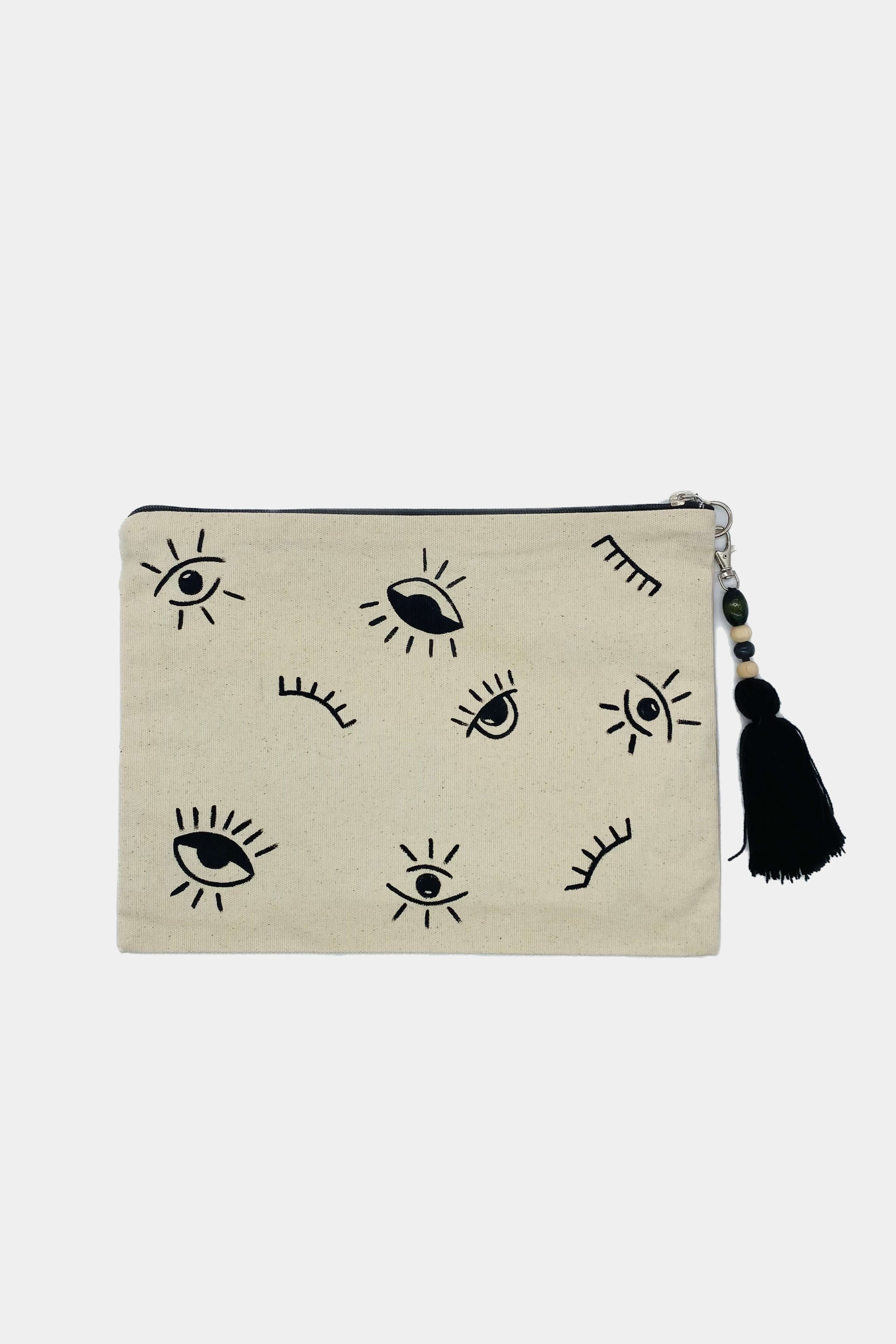 Black Colour Hand Painted Clutch desert port. إكسسوارات